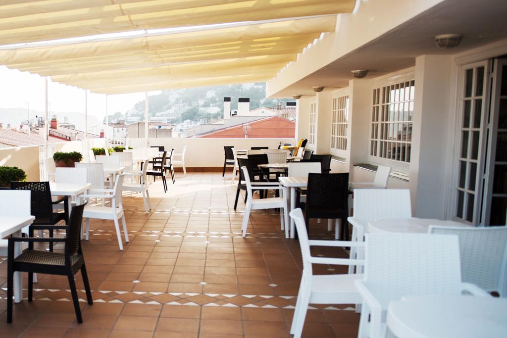 Hotel Santa Anna L'Estartit Exterior photo